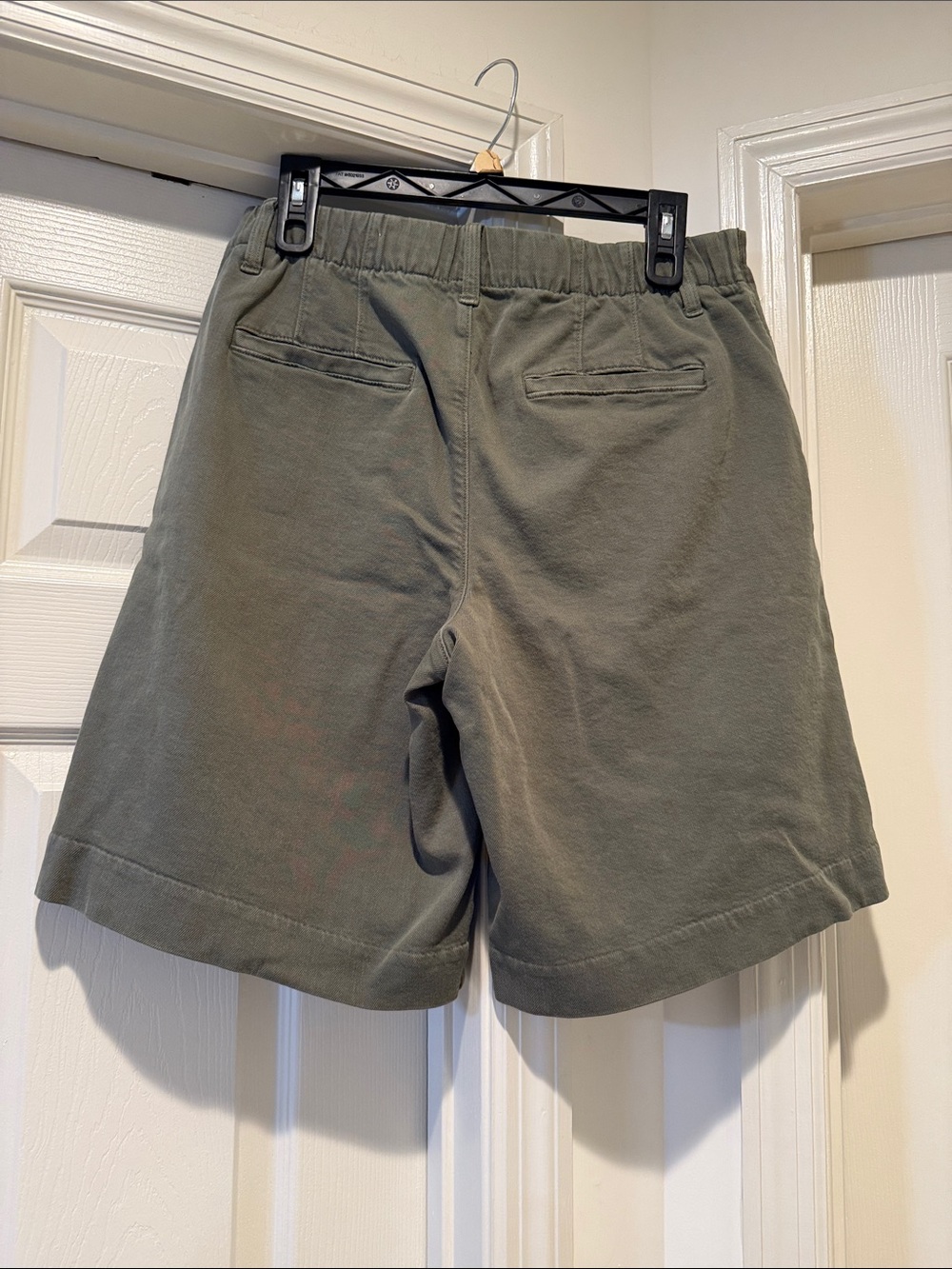 A/E High Rise Trouser Short 11” Inseam Stretch Olive Flat Front Pockets Preppy 8 - Picture 7 of 14
